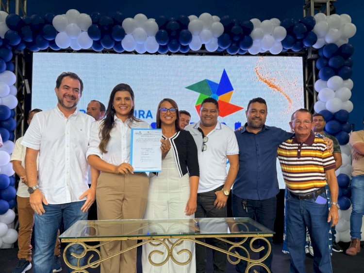 Novo Lino avança na educação com inauguração de anexo da Escola Maria Angélica Dias e prefeita assina 4 ordens de serviço